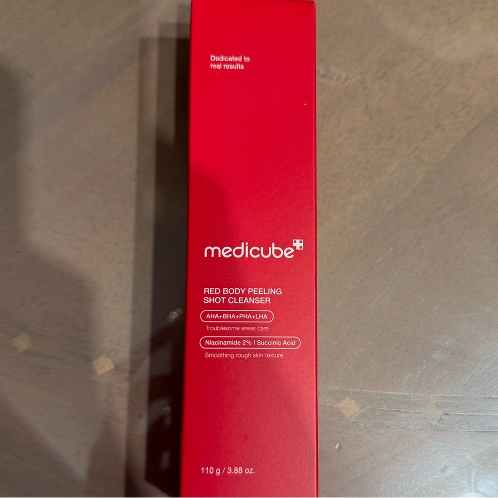 Medicube Red Body Peeling Shot Cleanser